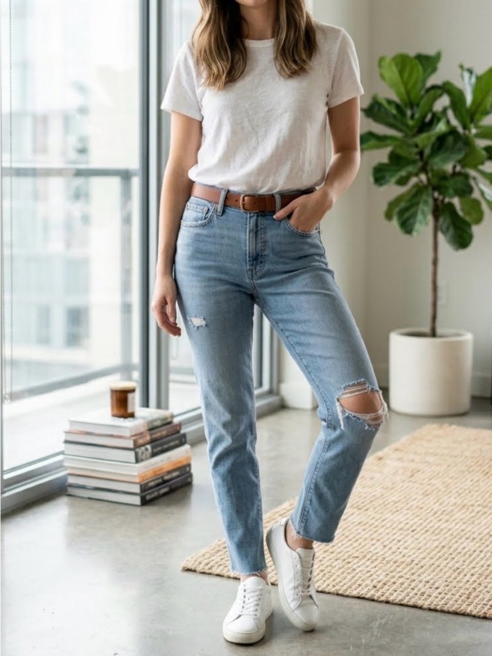 Madewell The Perfect Vintage Jean Distressed Light Wash Raw Hem size 26 0420
